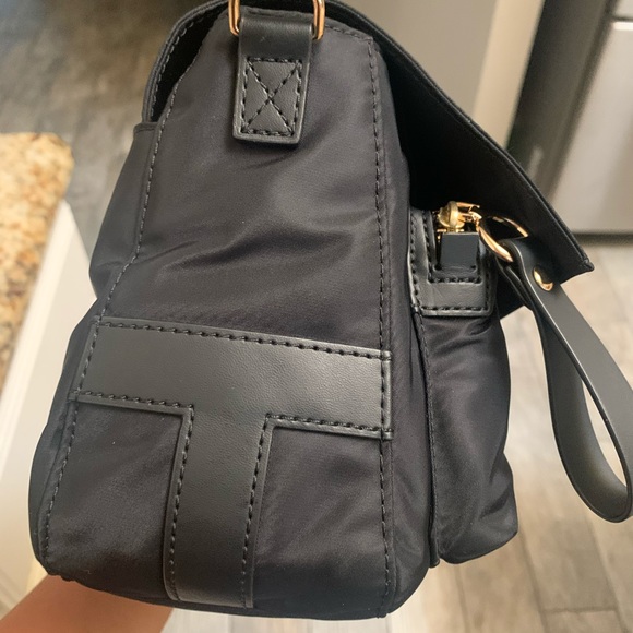 Last one 🖤New Tory Burch crossbody nylon 🖤 - Picture 8 of 15